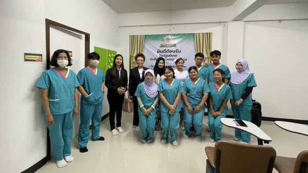 ผชช.สุมิตรา ลงพื้นที่ตรวจเยี่ยมโรงเรียนเอกชนนอกระบบ อ.หาดใหญ่ ชี้แนวทางยกระดับคุณภาพการจัดการศึกษาให้เท่าทันการเปลี่ยนแปลงยุคดิจิทัล