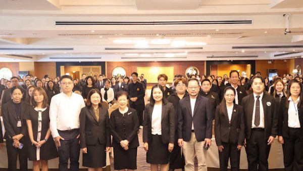 ผชช.ภัทราพรรณ ร่วมขับเคลื่อน 17 โรงเรียนเอกชน สช. พัฒนาการประเมินผู้เรียนในพื้นที่นวัตกรรมการศึกษา กทม.